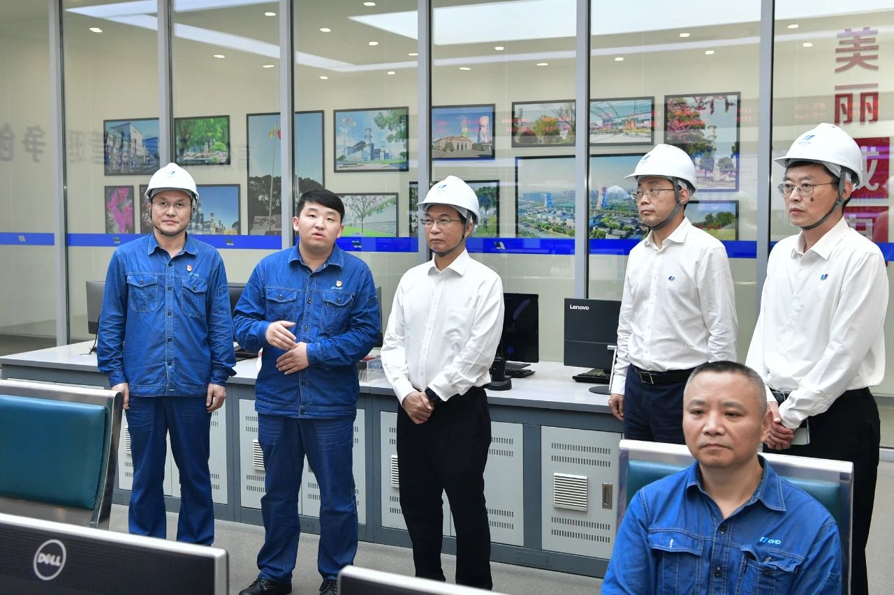 華電黨組書記、董事長江毅赴華電江蘇區(qū)域調(diào)研