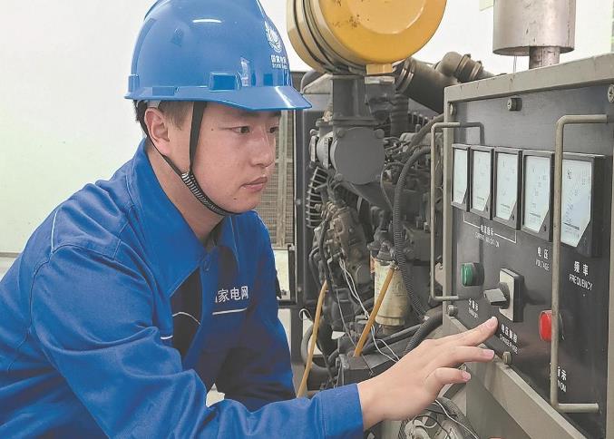 路雖遠(yuǎn),行則將至——記全國(guó)五一勞動(dòng)獎(jiǎng)?wù)芦@得者張?chǎng)? width=