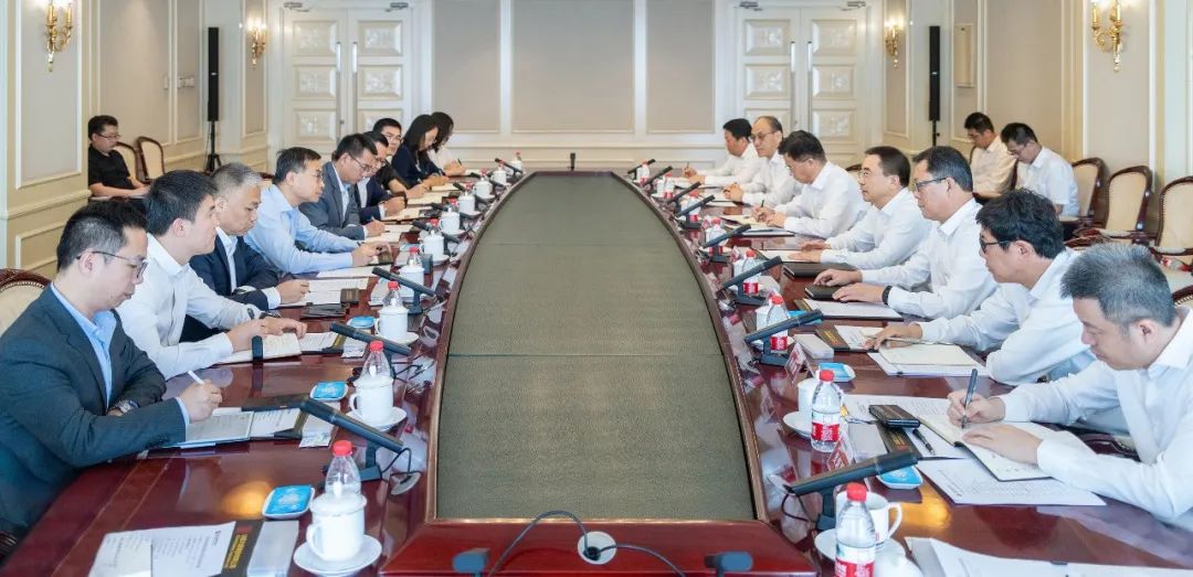 中國大唐集團(tuán)有限公司黨組書記、董事長(zhǎng)與遠(yuǎn)景科技集團(tuán)董事長(zhǎng)張雷會(huì)談