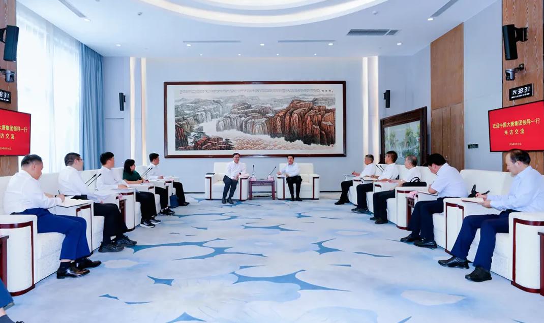 大唐集團黨組副書記、總經(jīng)理張傳江與陜煤集團黨委書記、董事長張文琪會談