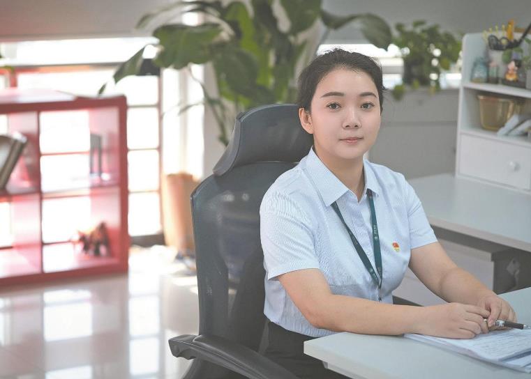 王靜萍:帶好新型專業(yè)班組,當好能效服務先鋒