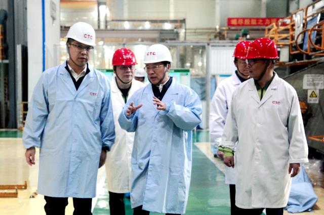 中國電氣裝備黨委書記、董事長李洪鳳赴浙江盛達、恒馳電氣、西電常變、常州東智調(diào)研