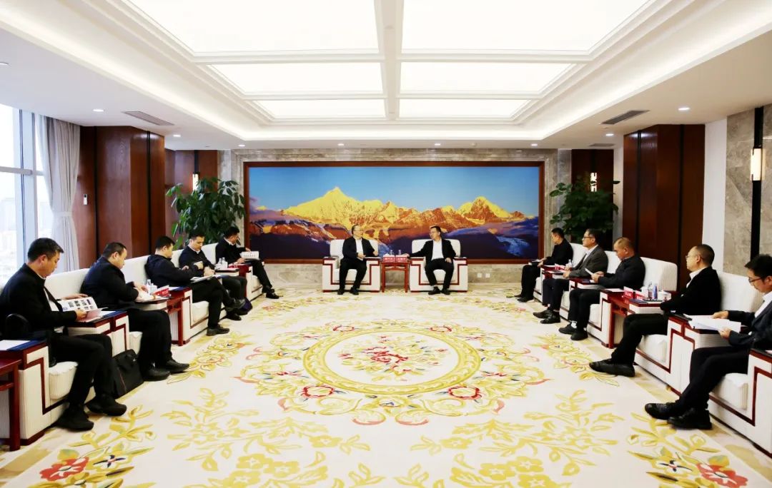 大唐云南公司黨委書記、董事長王繼才與水電六局黨委書記、董事長翟萬全會(huì)談