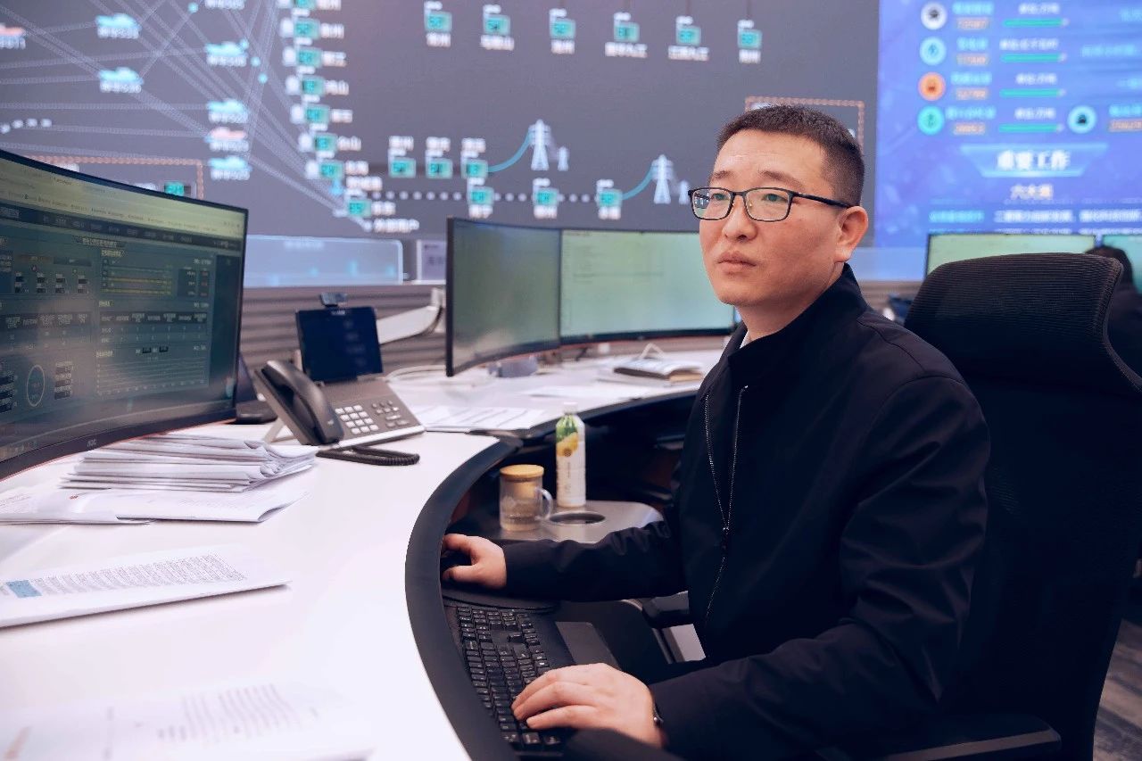 劉海峰:以創(chuàng)新融合 “戰(zhàn)略 + 運營”,基石系統(tǒng)構(gòu)建者