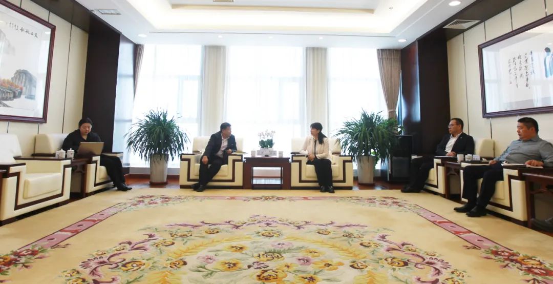 國(guó)家電投新疆公司張瑋、李國(guó)儉會(huì)見塔城地區(qū)發(fā)改委黨組書記劉沖