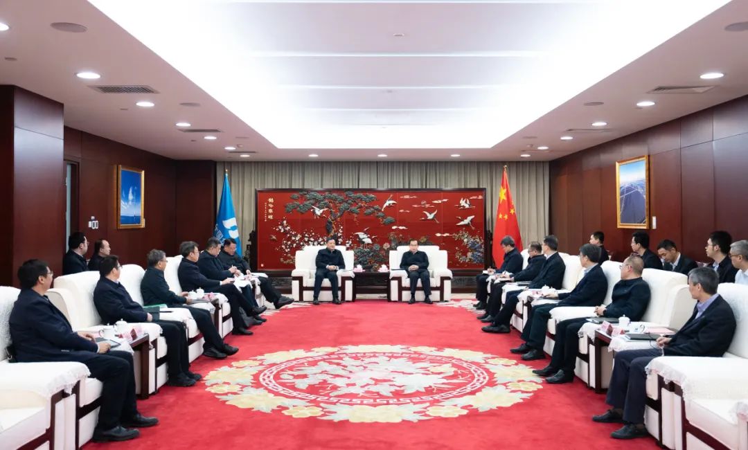 華電集團黨組書記、董事長江毅會見東方電氣黨組書記、董事長俞培根