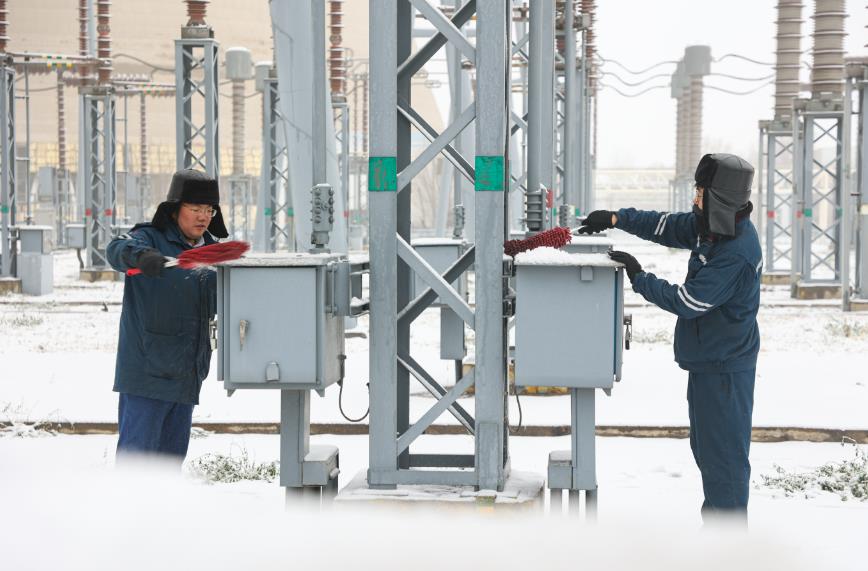 【春節(jié)我在崗】中國(guó)大唐:抵御寒潮 守護(hù)萬(wàn)家溫暖