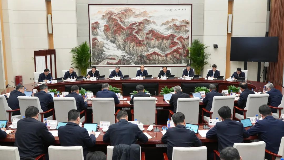 關(guān)于“雙碳”工作和新興產(chǎn)業(yè)發(fā)展，戴厚良強調(diào)這幾點