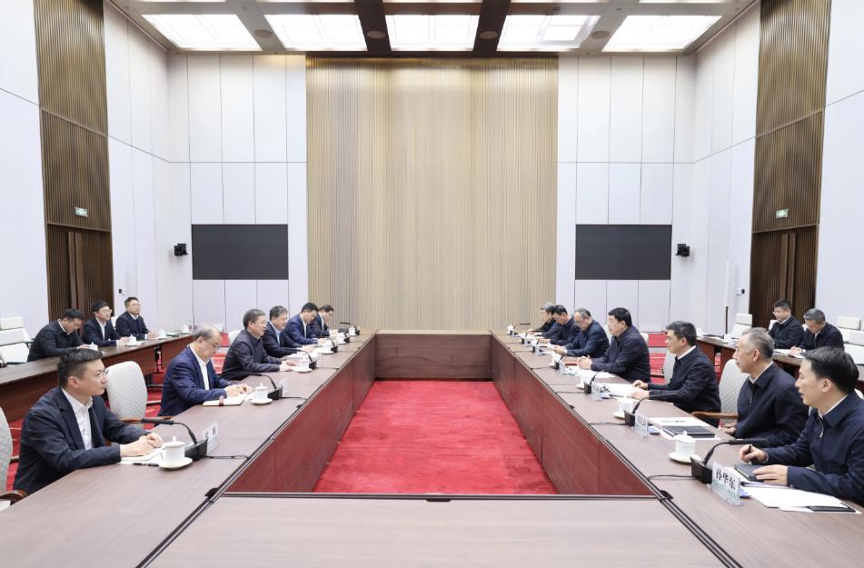 中國電氣裝備董事長李洪鳳、總經(jīng)理周群拜訪國家電網(wǎng)公司董事長張智剛、總經(jīng)理龐驍剛