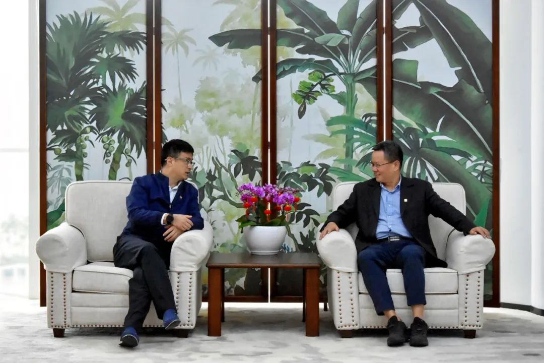 國電投海南公司黨委副書記、總經(jīng)理劉波濤拜訪大唐海南公司黨委書記、董事長王俊啟