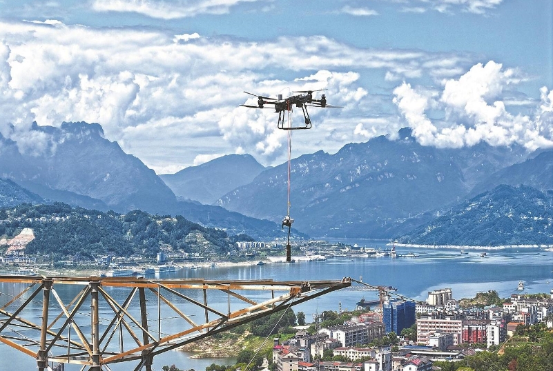 國網(wǎng)湖北超高壓公司應(yīng)用無人機(jī)搭載X光技術(shù)開展線路探傷檢測